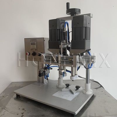 80W সেমি অটোমেটিক স্প্রে বোতল ক্যাপিং মেশিন 220V / 50Hz ভোল্টেজ